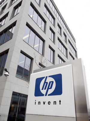 HP to lay off 27,000, profit slides 31%