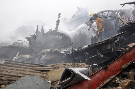 Plane crash in Nigeria kills 193