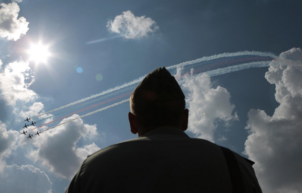 Russian air force marks 100th anniversary