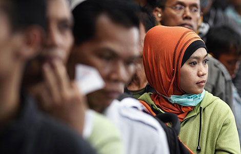 At least 340 killed in exodus in Indonesia