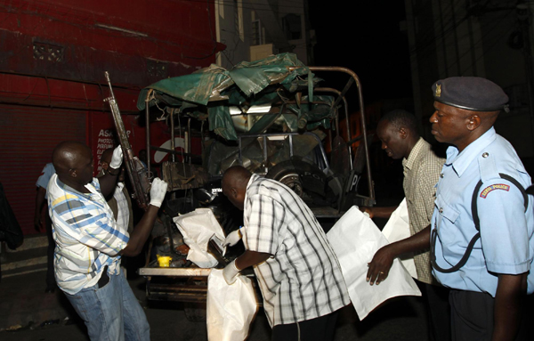 At least 7 policemen injured in Kenya's Mombasa