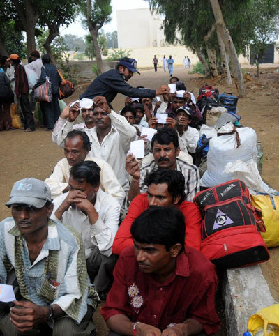 48 Indian fishmen released from Karachi, Pakistan