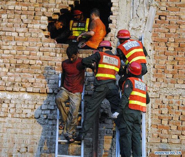 2 fire incidents in Pakistan claims 214 lives