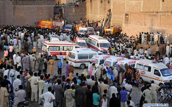 2 fire incidents in Pakistan claims 214 lives