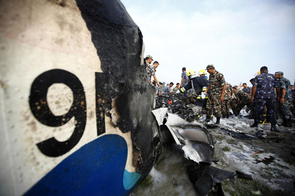 Nepal air crash kills 19