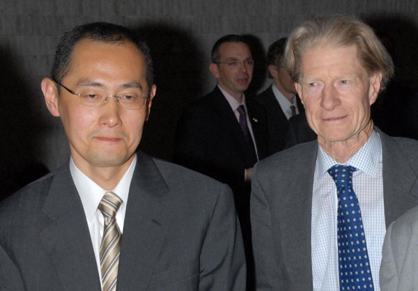 Japanese, UK scientists win Nobel medicine prize