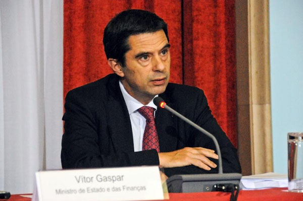 Portuguese gov't announces tough budget for 2013