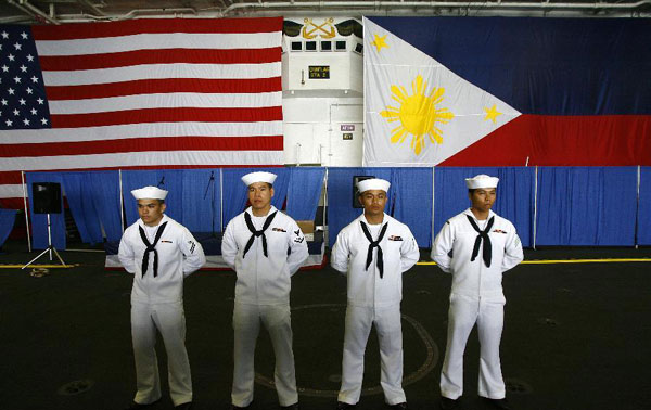 US carrier docked in Philippines