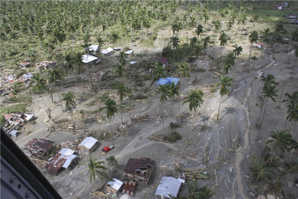 477 dead as homeless swell after Philippine typhoon