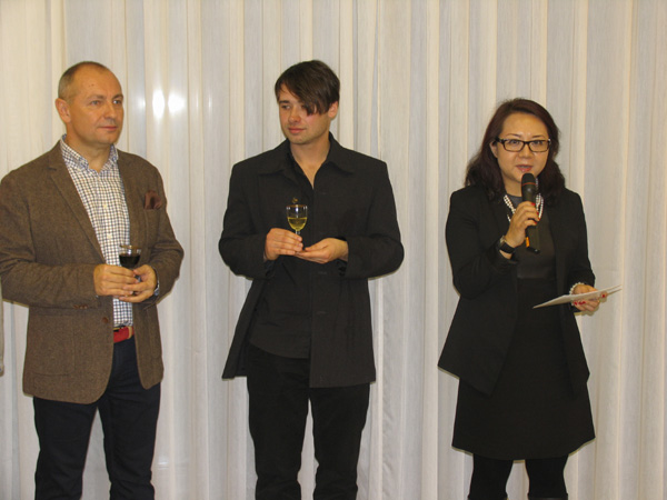 Exhibition links with Czech, Chinese young artists