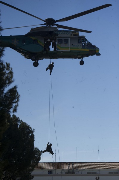 Anti-terrorist drill held in Los Angeles