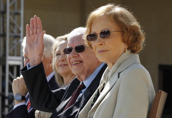 Presidents meet at Bush library opening