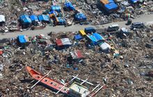 <I>Peace Ark</I> answers call in typhoon-hit Philippines
