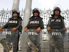 Thai PM says ready to dissolve parliament