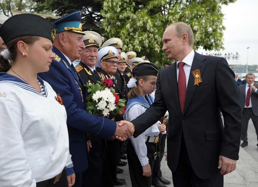 Putin makes triumphal visit to Crimea