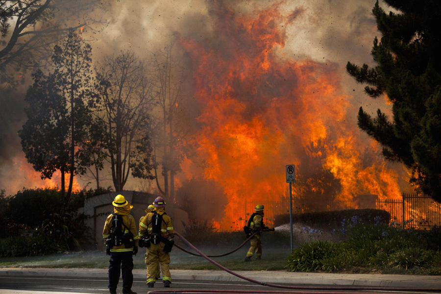 California wildfire: New blaze erupts