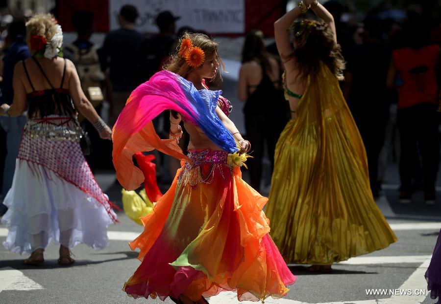 Thousands of dancers attend annual dance parade in NYC