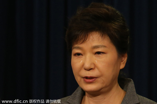 Park officially apologizes for ferry disaster