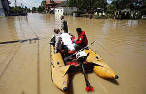 40 killed in Balkan floods