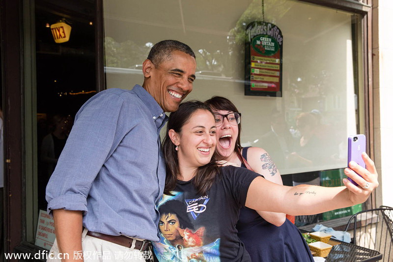 World leaders on the selfie stage