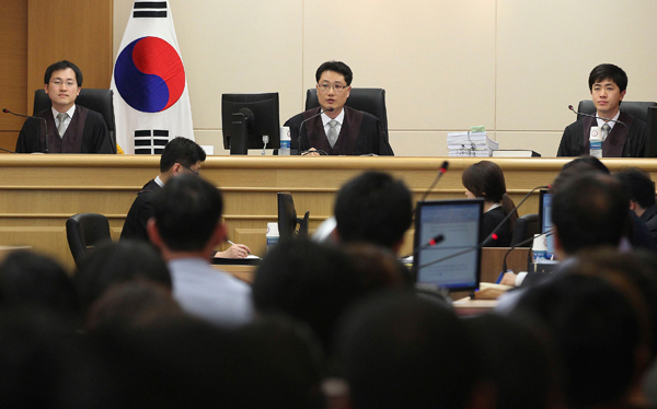 Crew of sunken S. Korean ferry appear at hearing