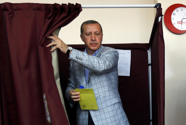 Turks start voting for first popularly elected president