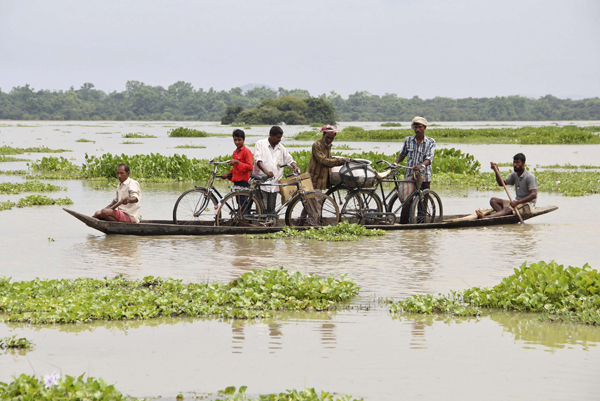 Nepal, India floods leave nearly 200 dead, scores missing