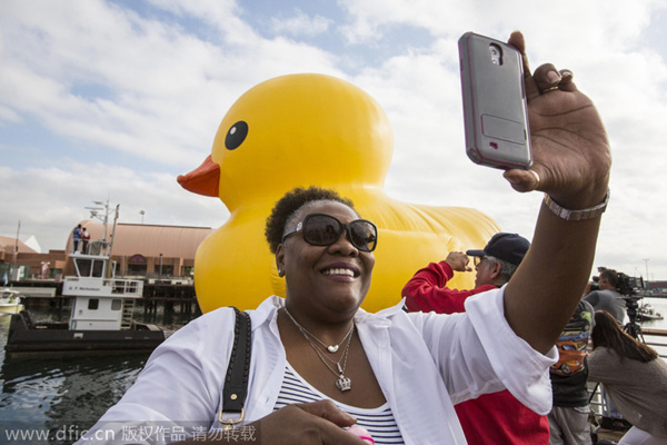 Rubber duck traveling around the world comes to Los Angeles