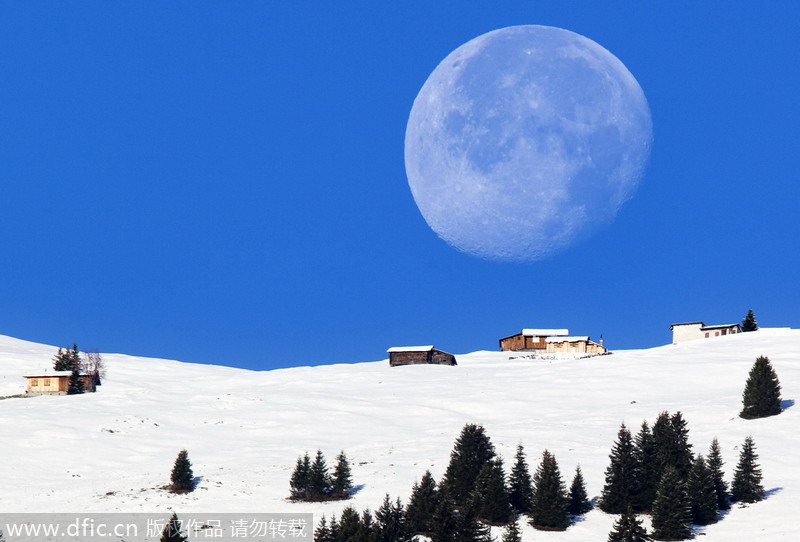 Fascinating full moons around the world