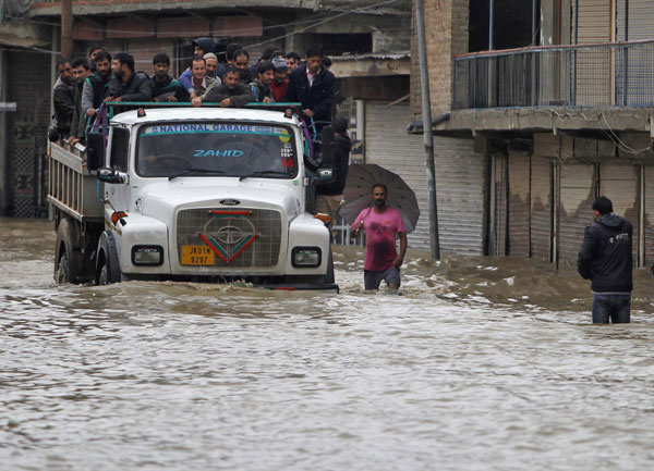 Monsoon rains kill 110 in Pakistan, 108 in India