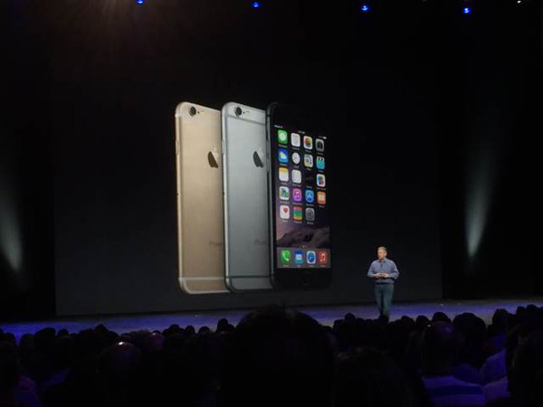 Apple unveils new phones, watch