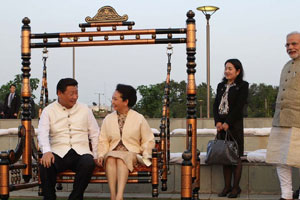 India smiles for China's First Lady