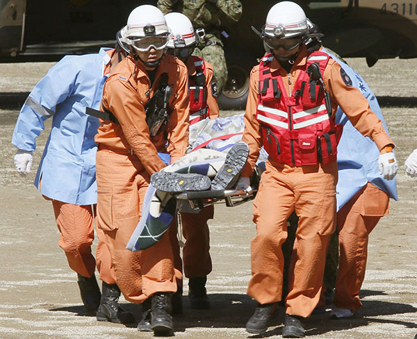 Recovery of bodies underway at Japanese volcano