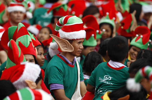 Santa's little helpers break world record in Bangkok