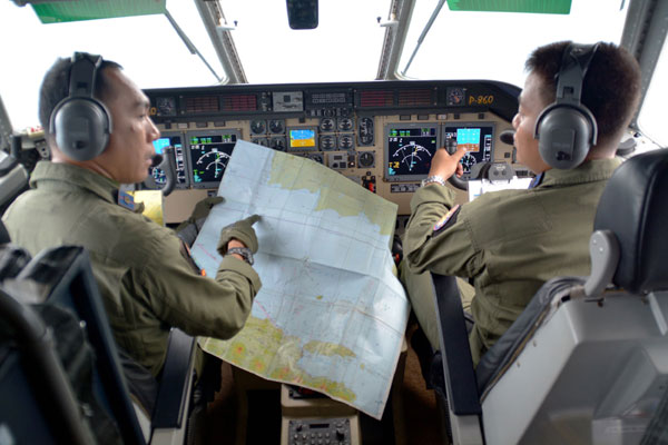 Search area expanded in hunt for AirAsia plane