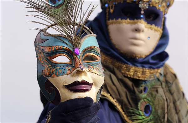 Venice welcomes carnival season