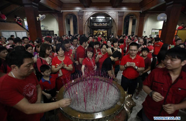 People celebrate Spring Festival across the world