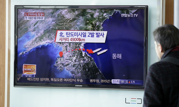 DPRK fires missiles as ROK-US war games kick off