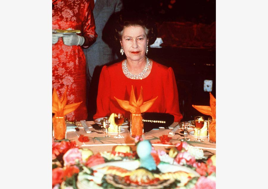 Royal moments: British Queen's visit to China in 1986