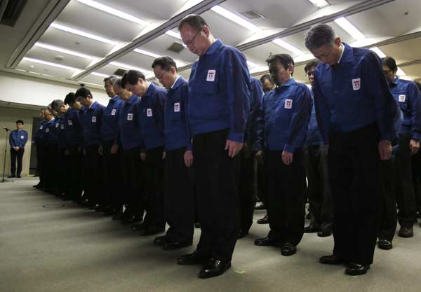 Japan mourns for victims of 2011 earthquake, tsunami