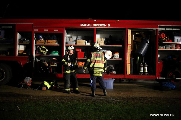 Authorities: 1 dead, 7 hurt in Illinois town after tornado