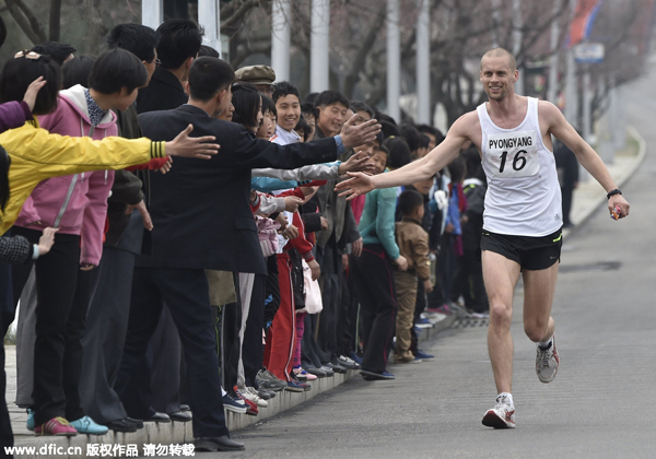 Over 650 foreign runners take part in DPRK marathon