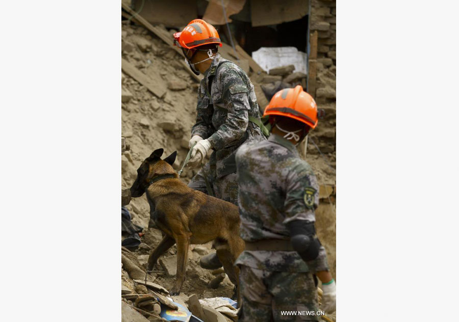 Chinese rescuers work on outskirts of Kathmandu, Nepal