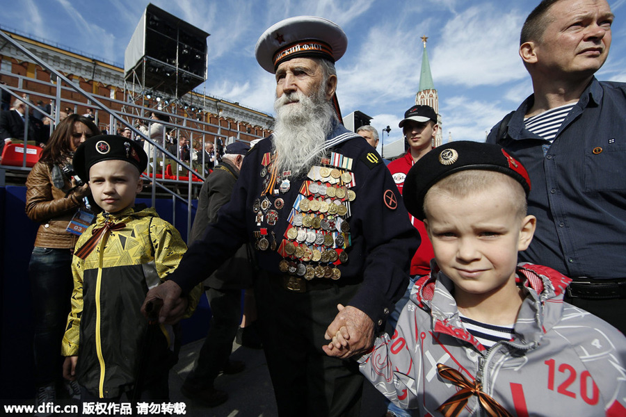 In photos: Russia holds V-Day parade