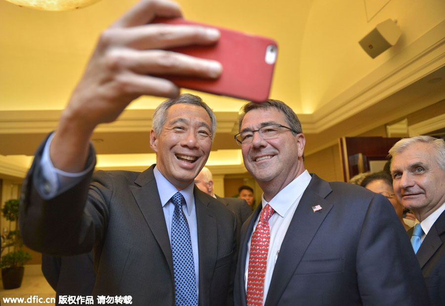 World leaders not exceptions as selfie lovers