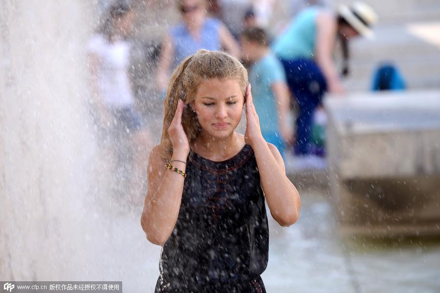 Unusual heat wave sweeps across Europe