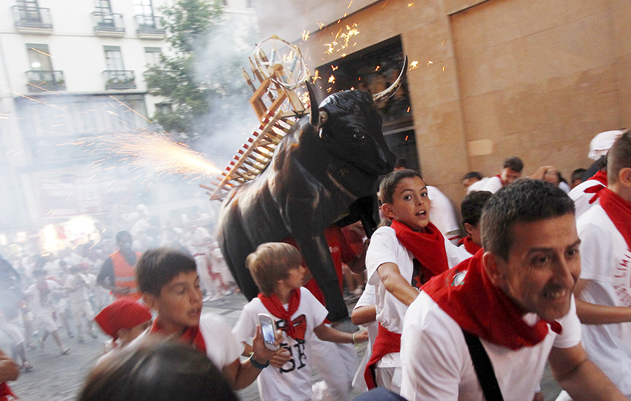 Spain's San Fermin bull-running festival begins