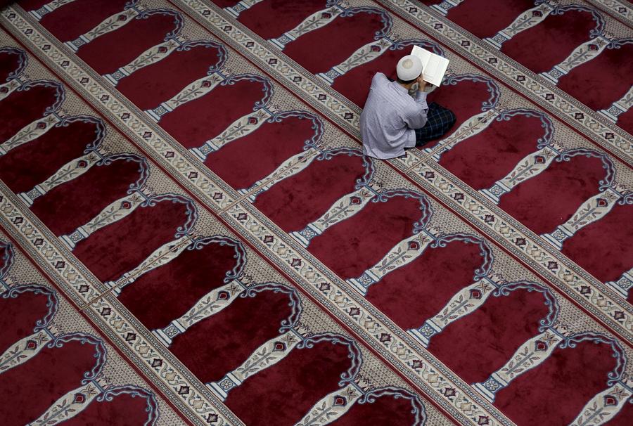 Muslims around the world observe Ramadan