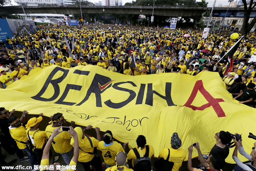 Huge Malaysia rally for Najib's resignation enters 2nd day