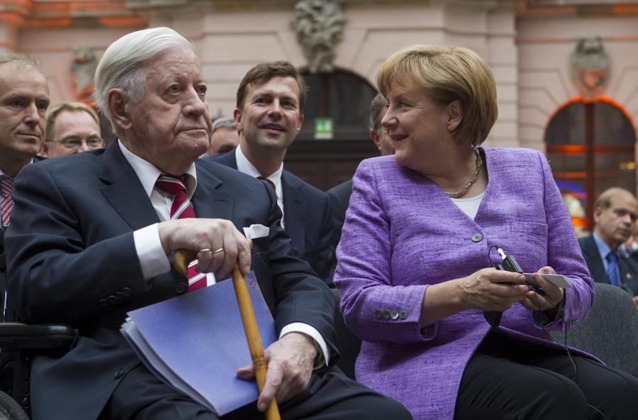 Archive pictures of Helmut Schmidt